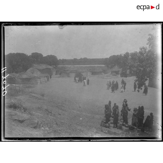 Le Logone. Kabé. La grand'place. [légende d'origine]