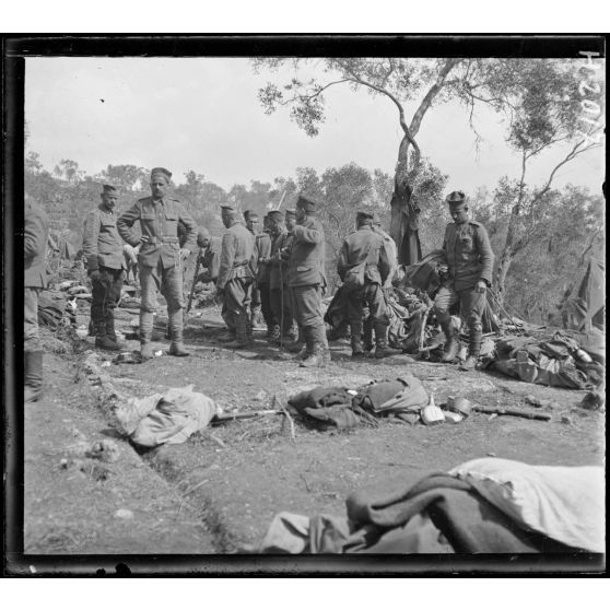 Corfou. Camp d'Ipsos. Serbes de la division de la Morava. [légende d'origine]