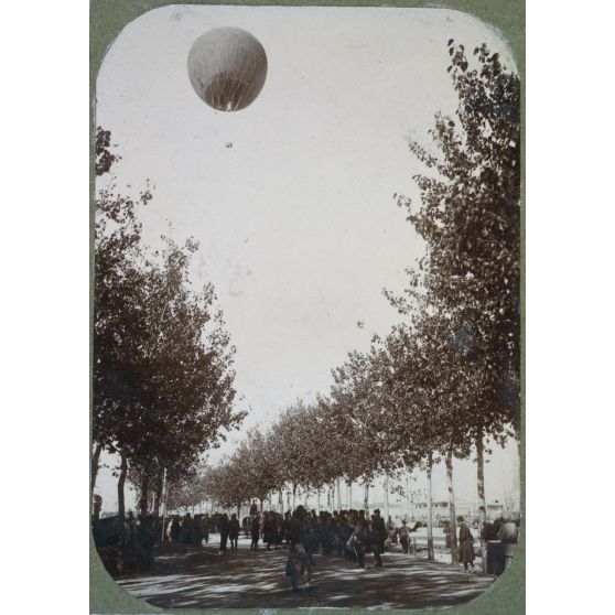 Tien Tsin. Le ballon français. [légende d'origine]