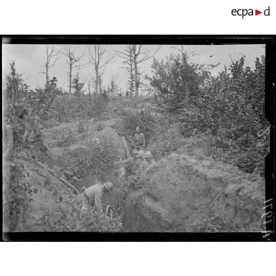 Four de Paris (Meuse). Pompe de tranchée. [légende d'origine]