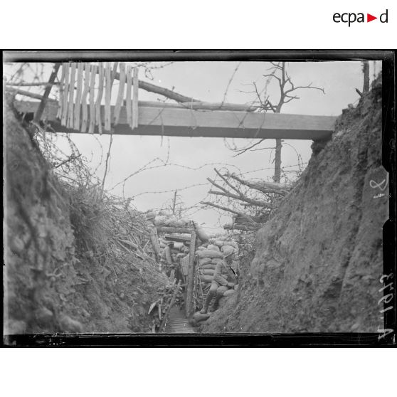 Four de Paris (Meuse). Poste d'écoute. [légende d'origine]