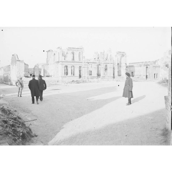 [Visite de Bétheny dans la région de Reims le 29 novembre 1915.]