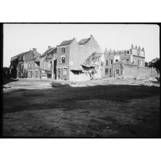 [Ruines en zone urbaine, s.d.]