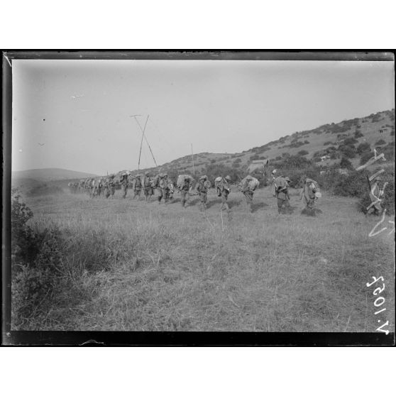 Région de Vladaja 18 août 1916. La relève des tranchées. [légende d'origine]