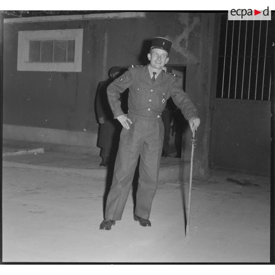 [Soldat de la Légion étrangère de nuit dans la région d'Oran.]