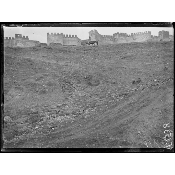 Salonique. Une partie des remparts (côté sud). [légende d'origine]