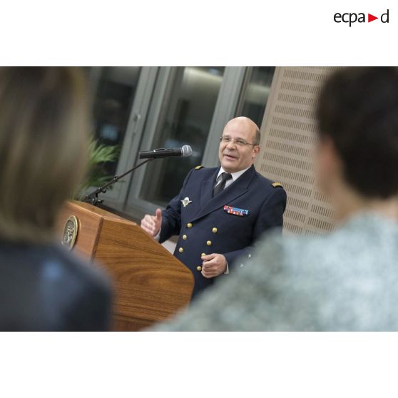 Discours de l'amiral Christophe Prazuck, CEMM (chef d'état-major de la Marine), à des représentantes féminines à l'occasion de la journée internationale des droits de femmes.