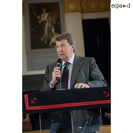 Intervention de monsieur Xavier Darcos, président de la Défense de la langue française, lors de la remise des prix du Plumier d'or au pavillon de musique de la Maison d'éducation de la Légion d'honneur à Saint-Denis.