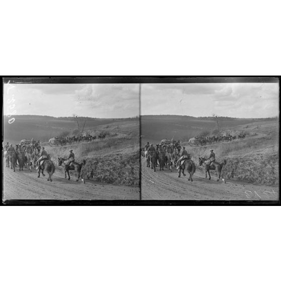 Près de Méru, Oise, division américaine venant de Lorraine et montant vers la zone des combats. [légende d'origine]