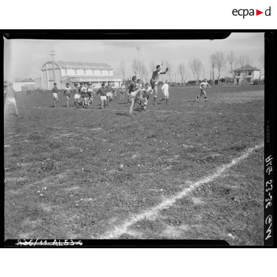 Finale interarmée d'Algérie de rugby à l'Atelier industriel de l'Air entre le 45e RTrs (régiment de Transmissions) et la BA 30 de Blida.