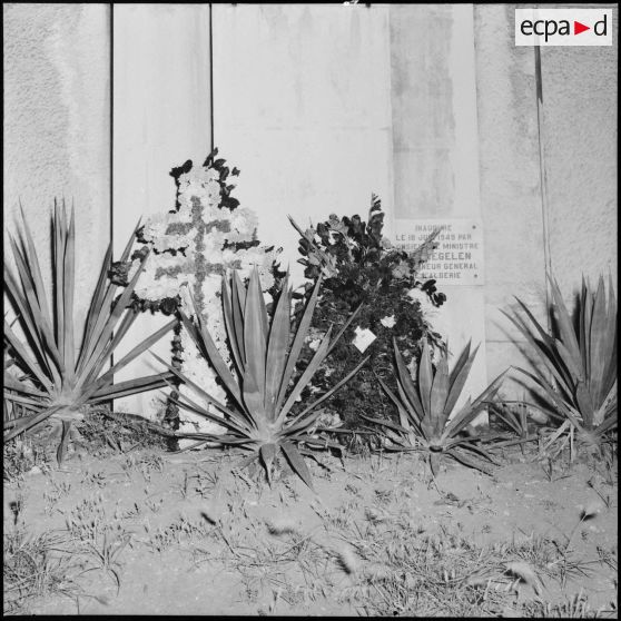 Dépôt de gerbe au monument de la France libre à l'occasion des commémorations du 18 juin à Alger