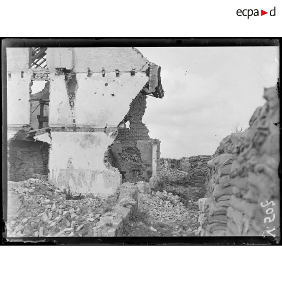 Caeskerke. Maison en ruines. [légende d'origine]