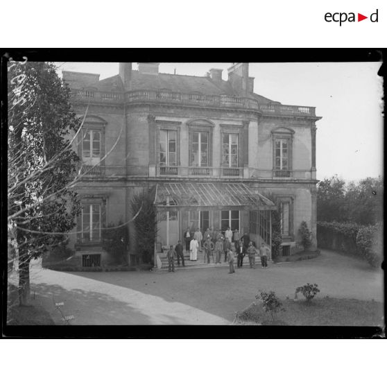 Pau. Hôpital de la Croix-Rouge. [légende d'origine]