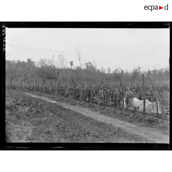 Camp de Saint-Félix, le 24 octobre 1917. [légende d'origine]