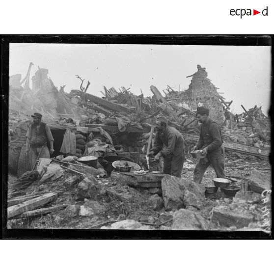 La ferme de l'Ange Gardien en ruines. [légende d'origine]