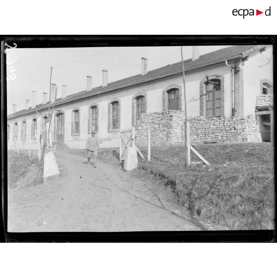 Glorieux (Meuse). Dépôt de petits blessés. [légende d'origine]