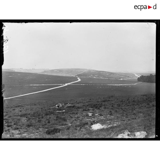 Plateau de Belloy, cadavre d'un soldat allemand. [légende d'origine]