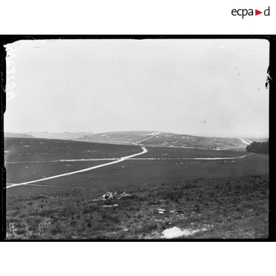 Plateau de Belloy, cadavre d'un soldat allemand. [légende d'origine]