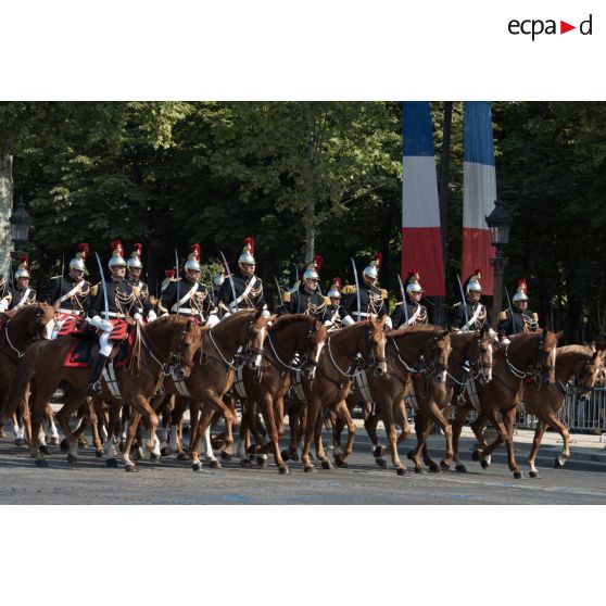 Défilé du régiment de cavalerie de la Garde républicaine sur les Champs-Elysées, lors du 14 juillet 2018 à Paris.