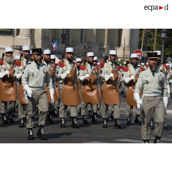 Défilé des pionniers de la Légion étrangère sur les Champs-Elysées, lors du défilé militaire du 14 juillet 2018 à Paris.