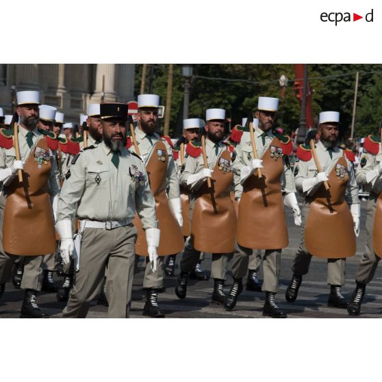 Défilé des pionniers de la Légion étrangère sur les Champs-Elysées, lors du défilé militaire du 14 juillet 2018 à Paris.