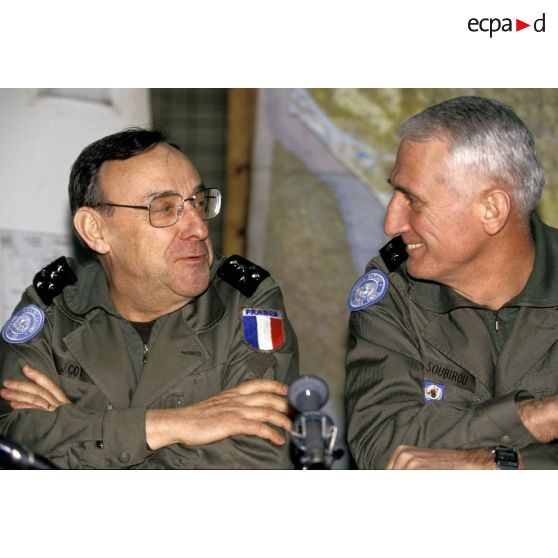 Conversation entre le général de corps d'armée Cot (commandant de la FORPRONU) et le général Soubirou à Sarajevo.