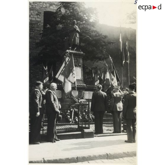 Cérémonie du 8 mai 1955 à Bitche.