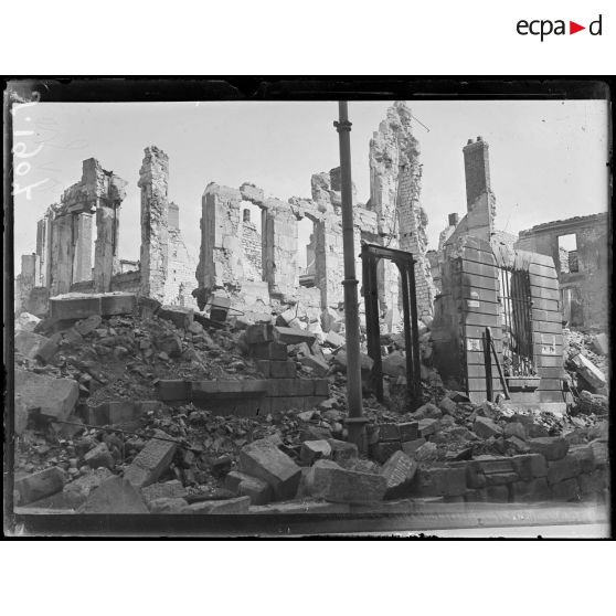 Reims (Marne). Ruines de la maison Saint-Frères. [légende d’origine]