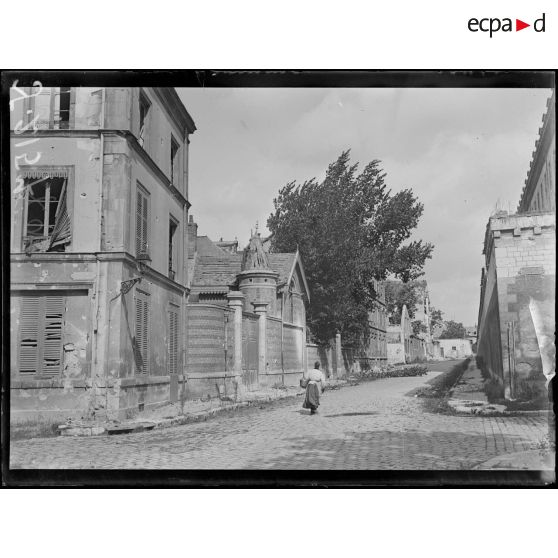 Reims (Marne). Rue Ponsardin. [légende d’origine]