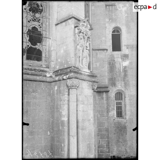 Verdun. Bas-relief de l’abside, Notre-Dame, Eve. [légende d’origine]