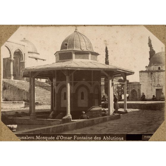 Jerusalem. Mosquée d'Omar. Fontaine des Ablutions. [légende d'origine]