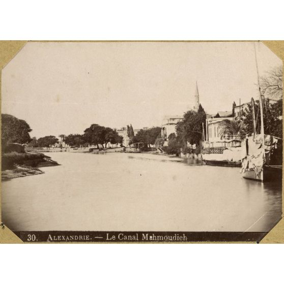 30. Alexandrie. - Le Canal Mahmoudieh. [légende d'origine]