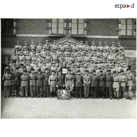 Photographie de groupe du 158e régiment d'infanterie (158e RI).