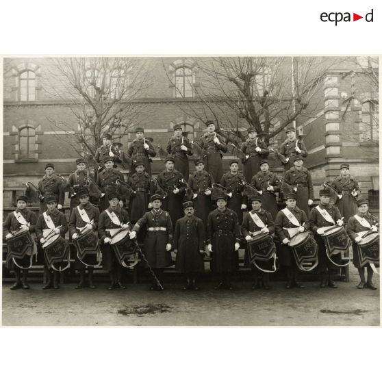 Les musiciens du 158e régiment d'infanterie à la fin des années 1930.