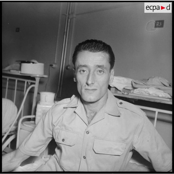 Portrait de légionnaire en convalescence à l'hôpital Maillot.