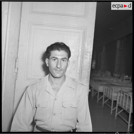 Portrait de légionnaire en convalescence à l'hôpital Maillot.