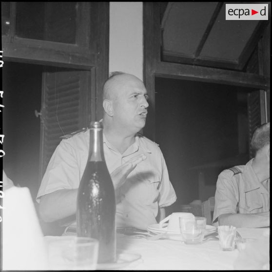 Portrait d'un légionnaire au cours  d'un repas d'anciens combattants de la bataille de Diên Biên Phu.