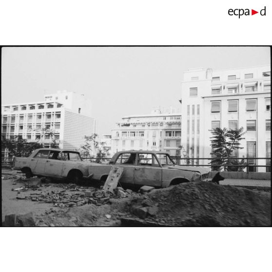 Vue sur des quartiers d'habitation de Beyrouth-Ouest, touchés par les bombardements.