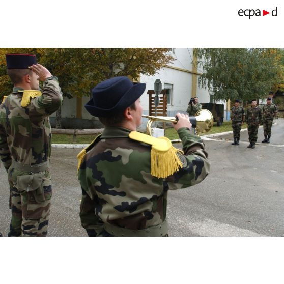 Visite du quartier général de la BMN-N à Mitrovica par le général Mini, COM KFOR.