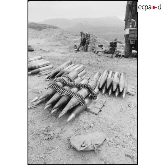 Munitions d'AML-90 pour séance d'instruction, Liban.