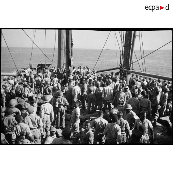 Eléments de l'armée B en route vers les côtes de Provence.