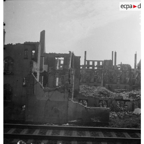 [Vue d'Hambourg en ruine, s.d.]