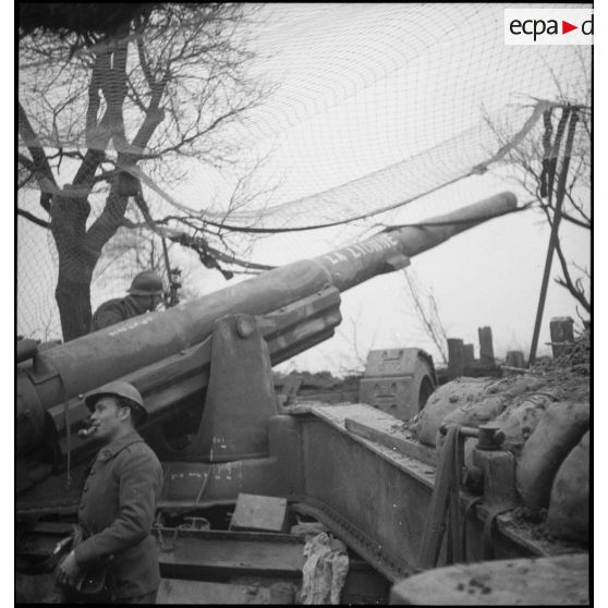 Plan moyen de la culasse ouverte d'un 155 mm GPF de la 4e armée.