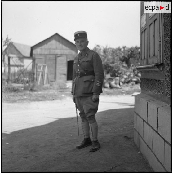 Portrait d'un officier de la Légion étrangère.