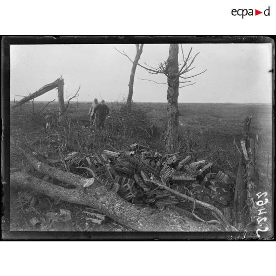 Le Forest près Maurepas (Somme). Emplacement d'une batterie allemande. [légende d'origine]