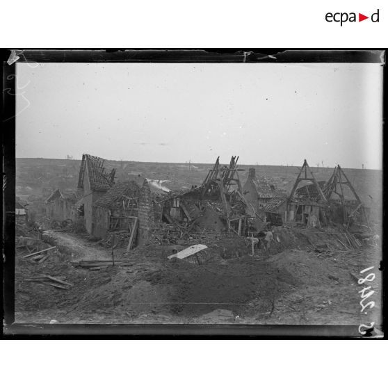 Combles (Somme). Coin du village. [légende d'origine]