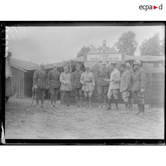 Jouaignes (Aisne). Camp américain n° 8. Arrivée d'un détachement pour le transport des munitions. [légende d'origine]