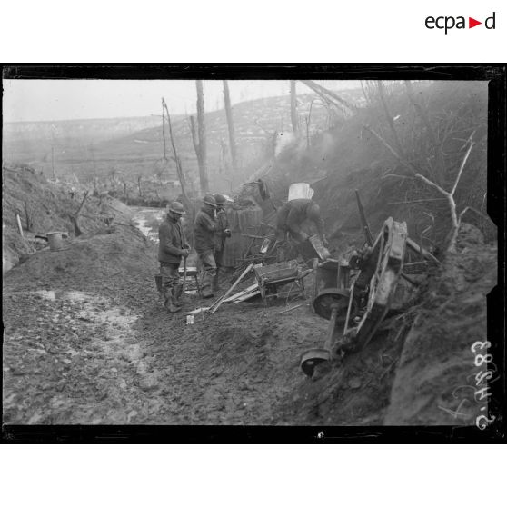 Allemant (Aisne). Le chemin creux. [légende d'origine]