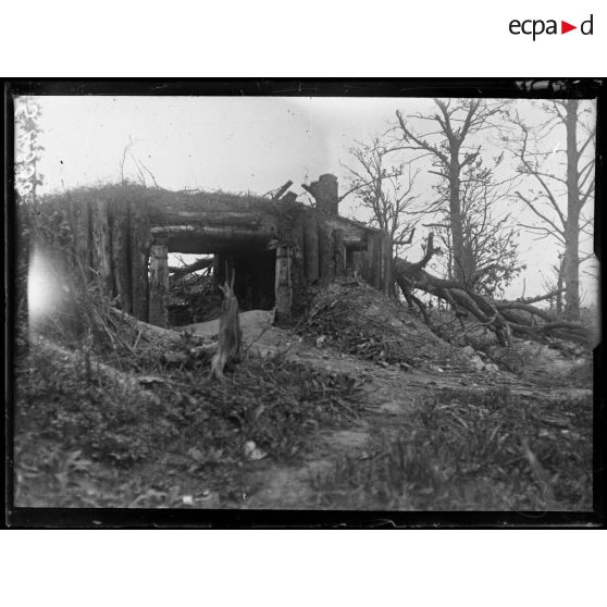 Ostel (Aisne). Ancien emplacement de batterie allemande. [légende d'origine]