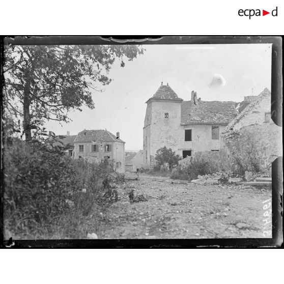 Veuilly-la-Poterie (Aisne). Le village. [légende d'origine]